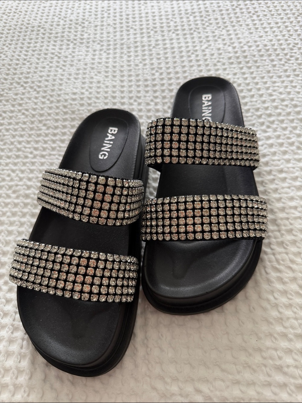 Ing Black Crystal-Embellished Triple Strap Platform Slides size 6.5